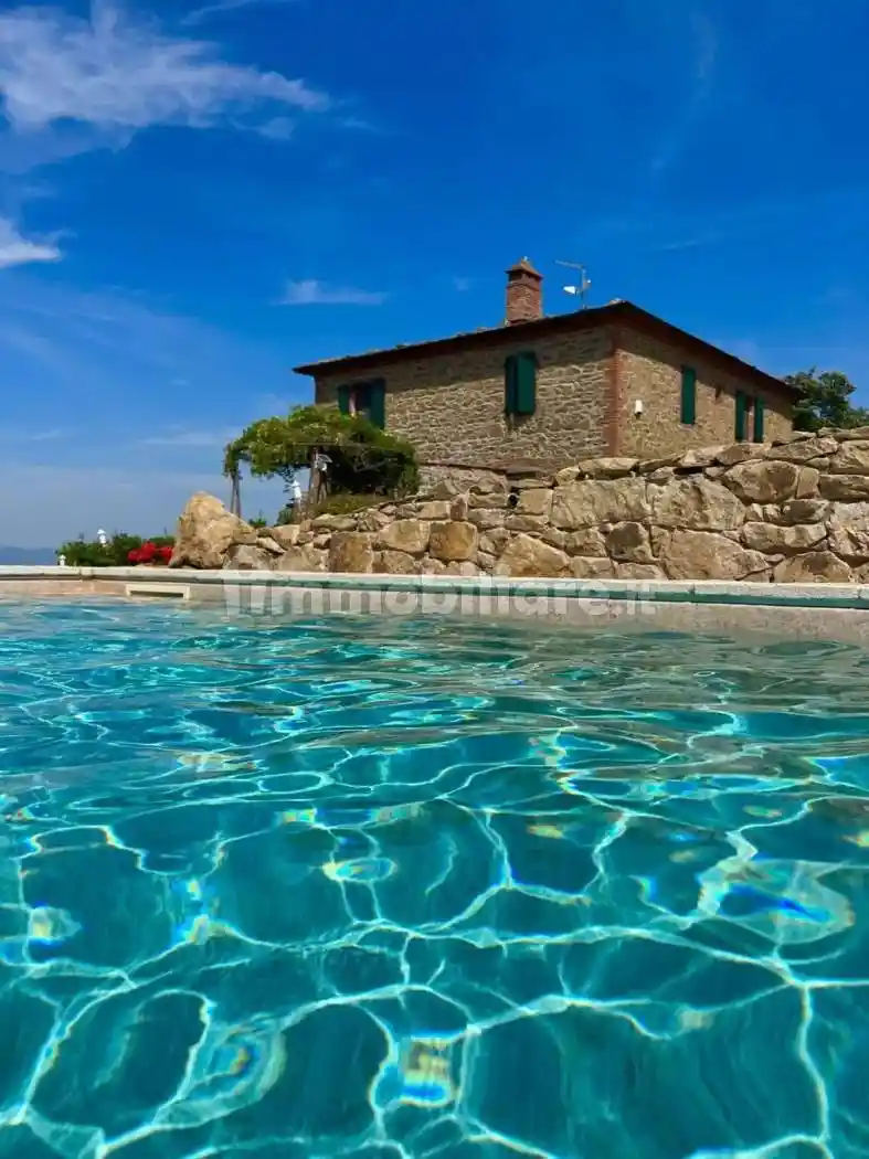 Villa in vendita a Sinalunga