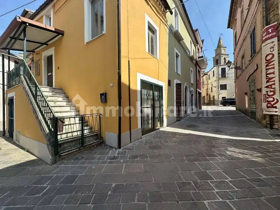 Villa unifamiliare corso Gualtieri 19, Centro, Bellante - foto 2