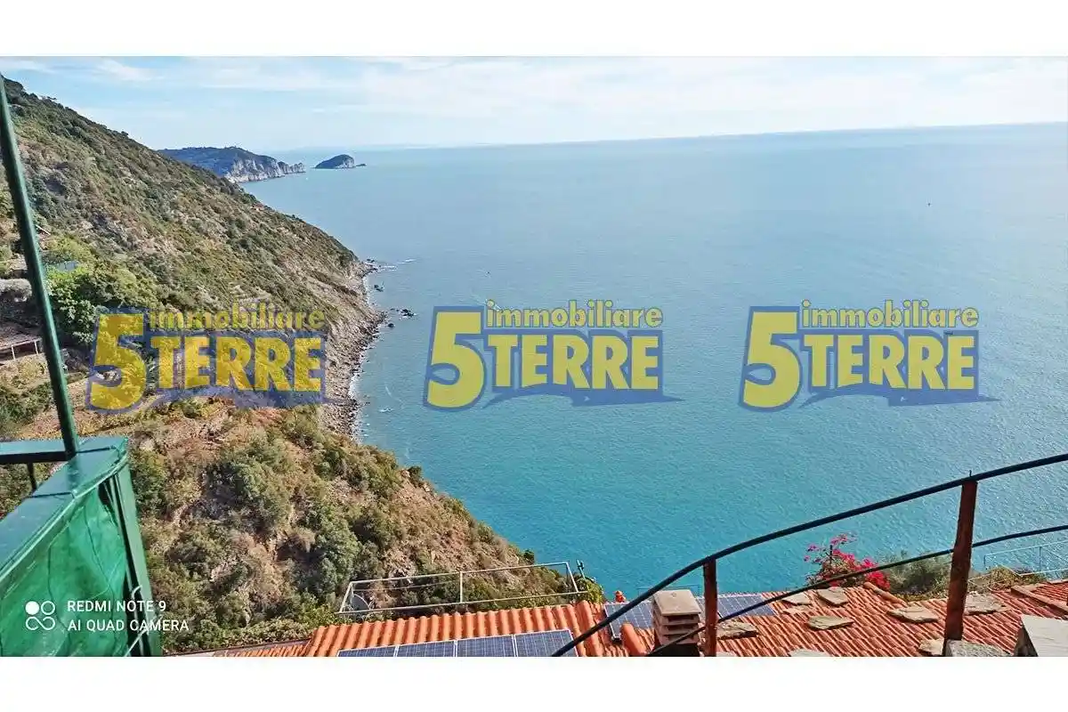 Rustico - Casale in vendita a La Spezia