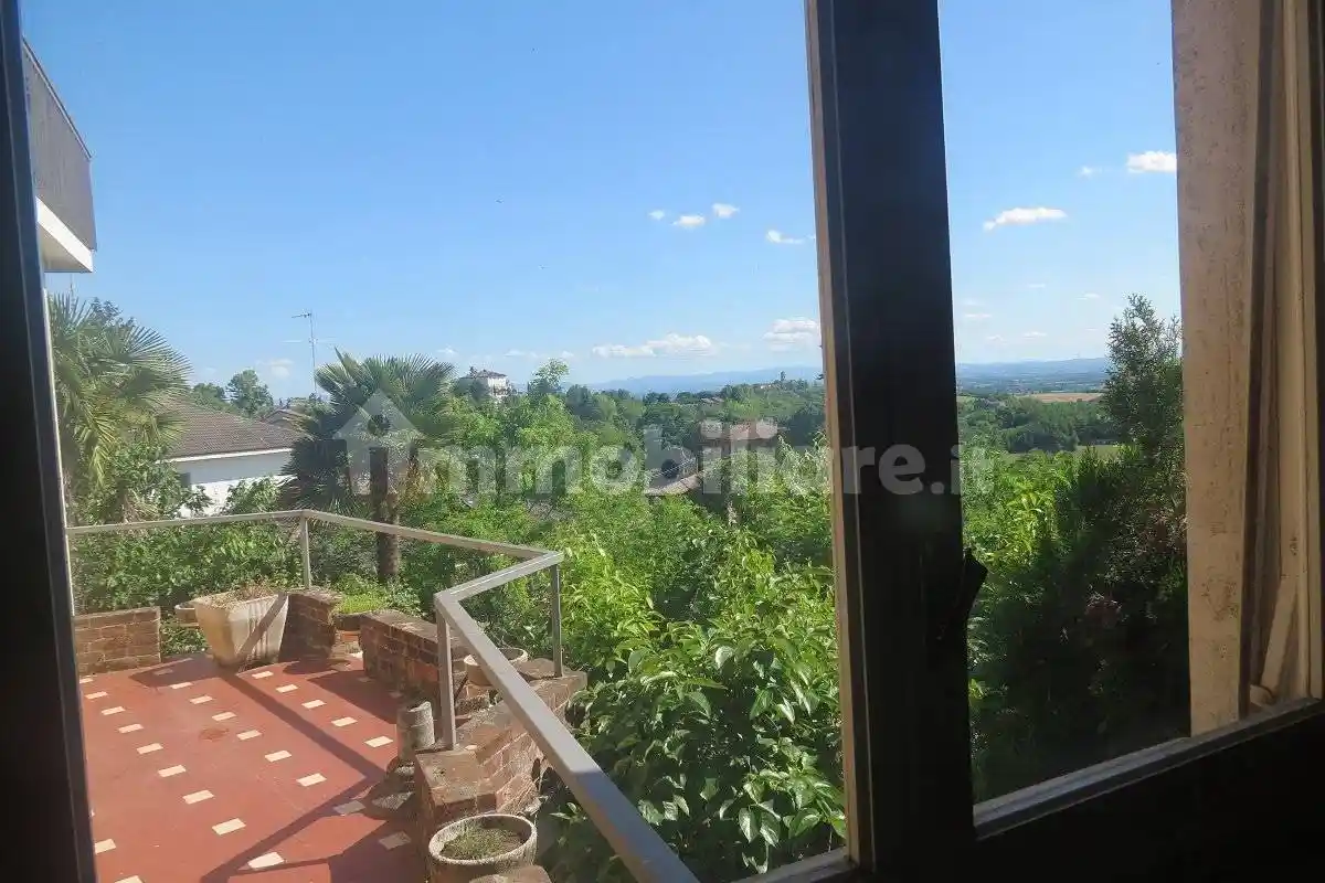 Villa in vendita a San Salvatore Monferrato