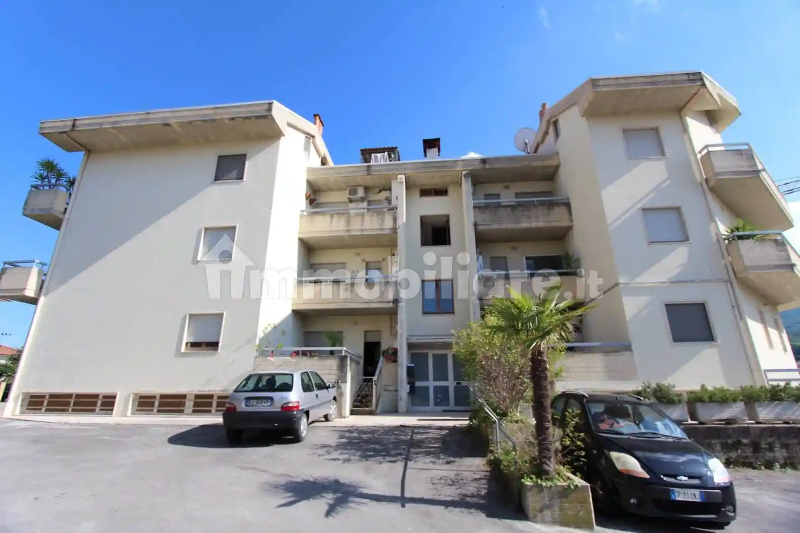 Appartamento in vendita a Folignano