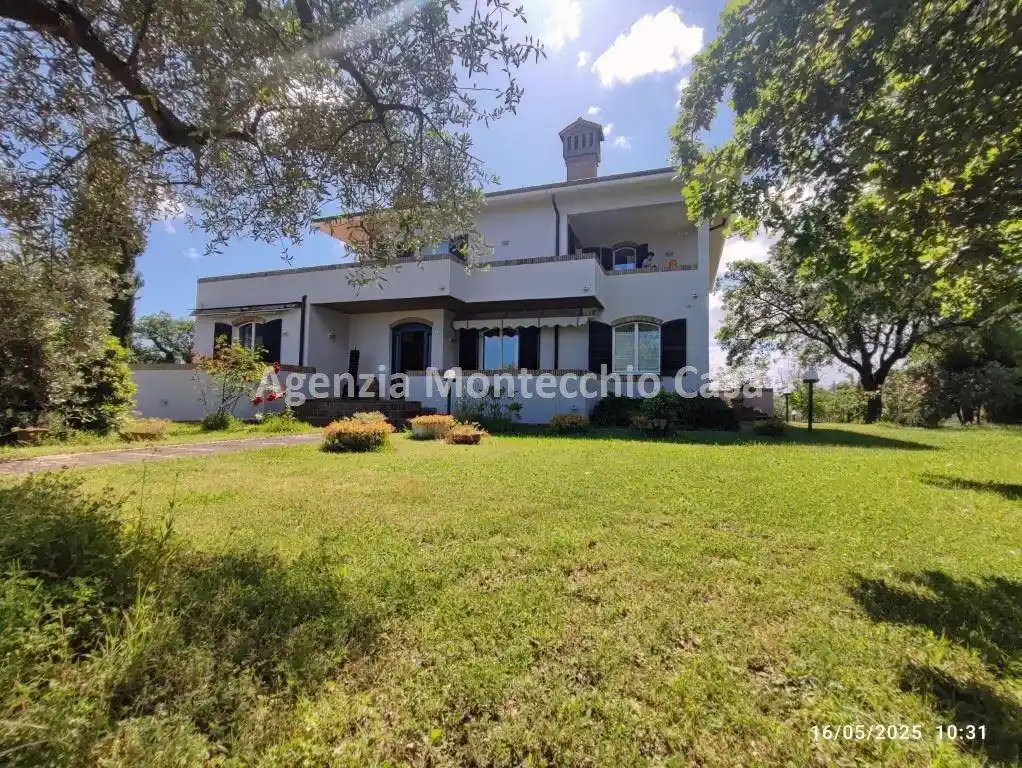 Appartamento in vendita a Mombaroccio