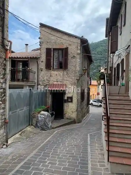 Casa indipendente in vendita a Arrone