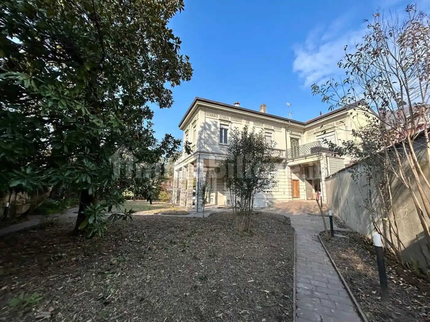 Villa in vendita a Como