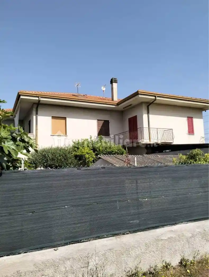 Villa bifamiliare, buono stato, 204 m², Marzocca, Senigallia - foto 2