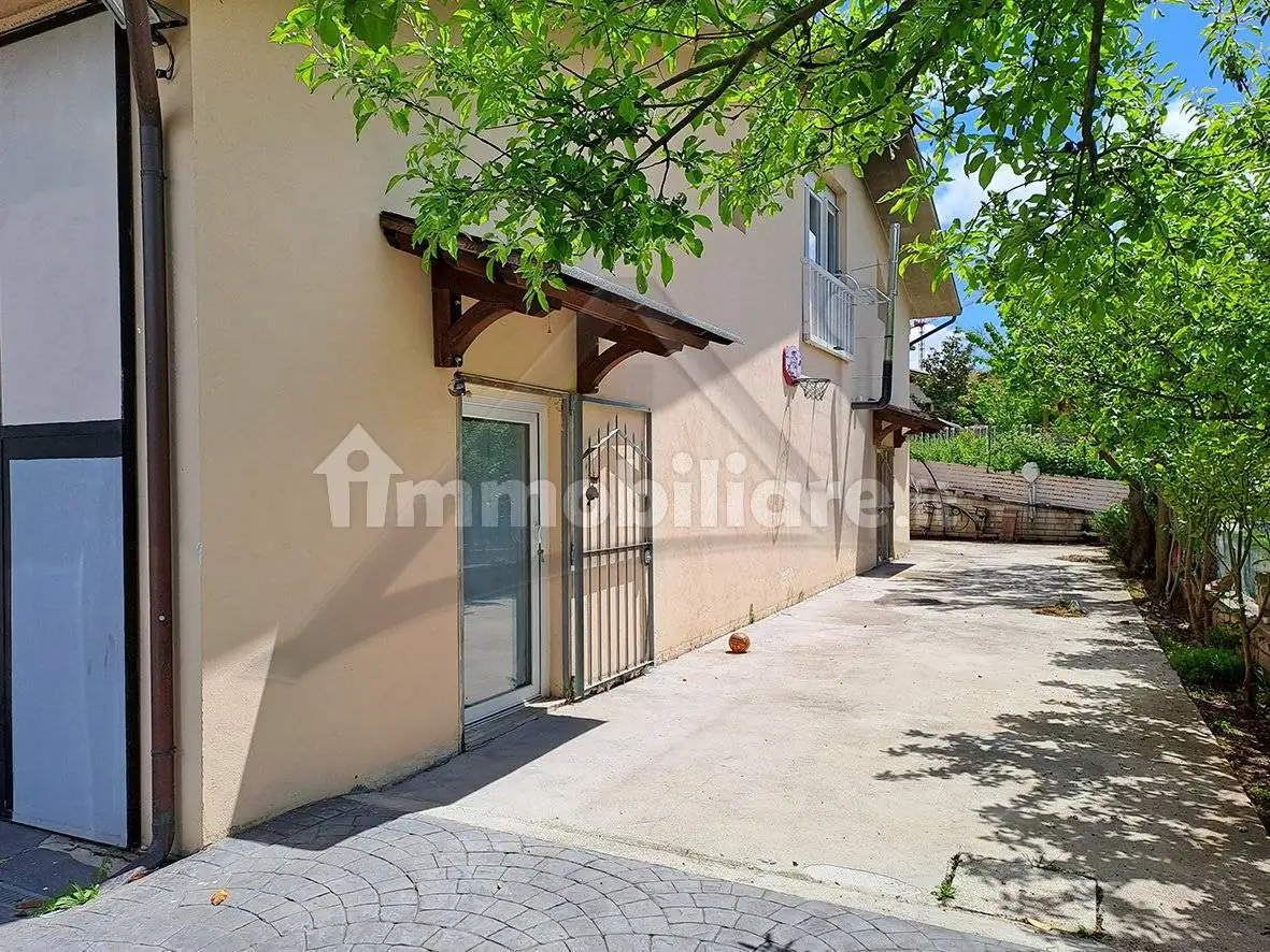 Villa in vendita a Sant'Eusanio Forconese