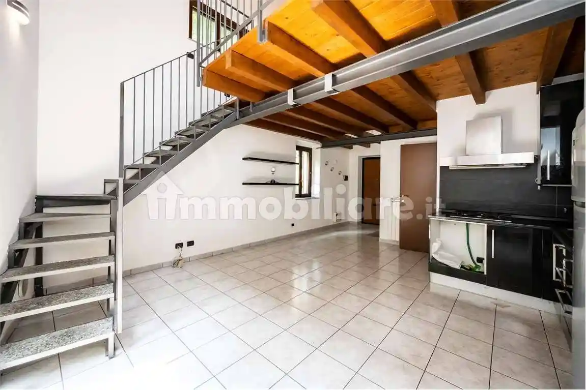 Bilocale via Pascoli, 9, Viale Europa, Varese - foto 3