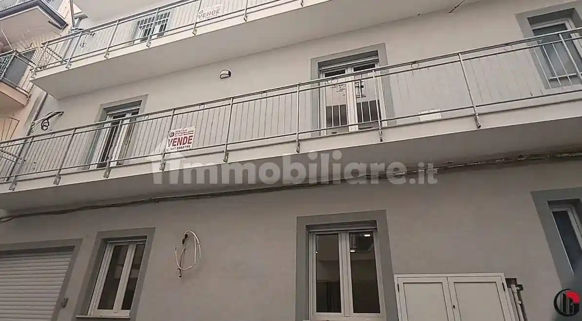 Palazzo - Edificio in Vendita - foto 2