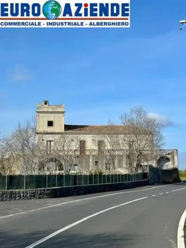 Rustico - Casale in vendita a Aci Castello
