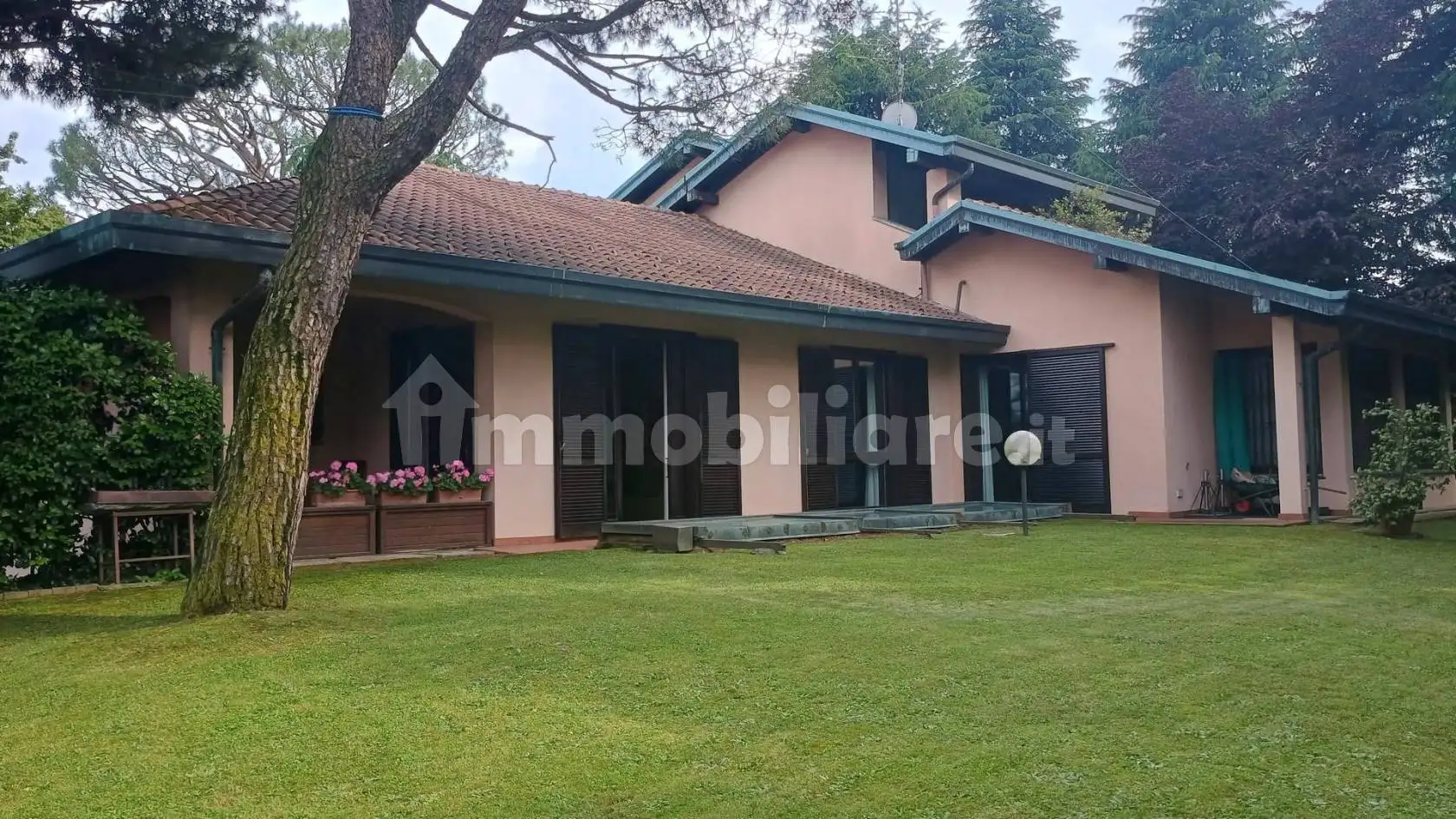 Villa in vendita a Gallarate