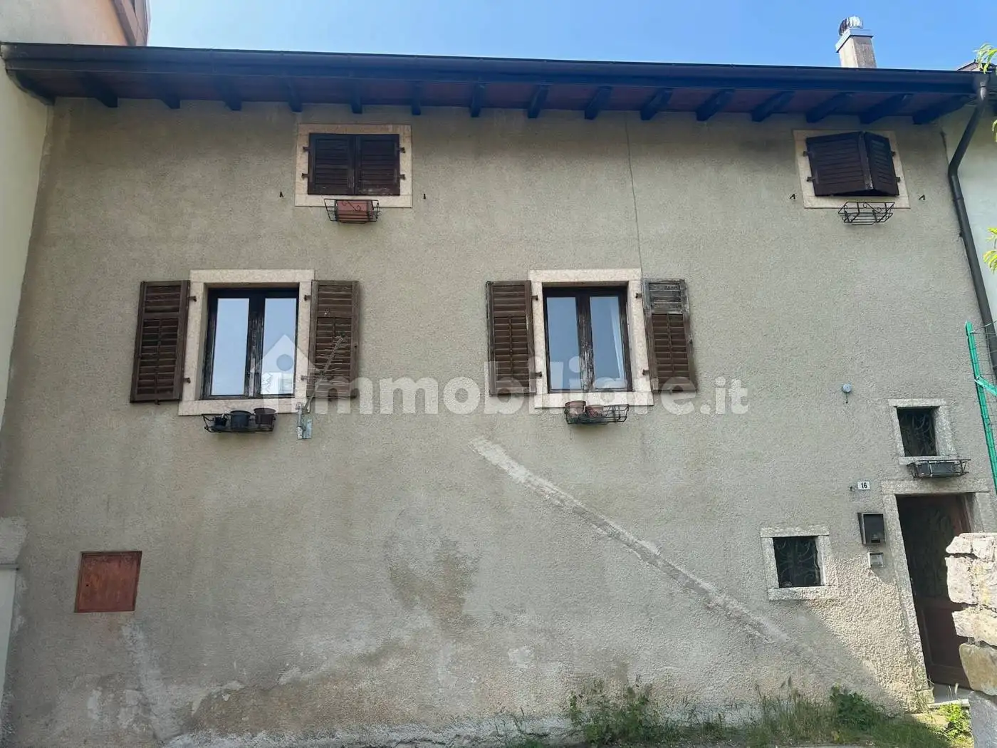 Casa indipendente in vendita a Vallelaghi