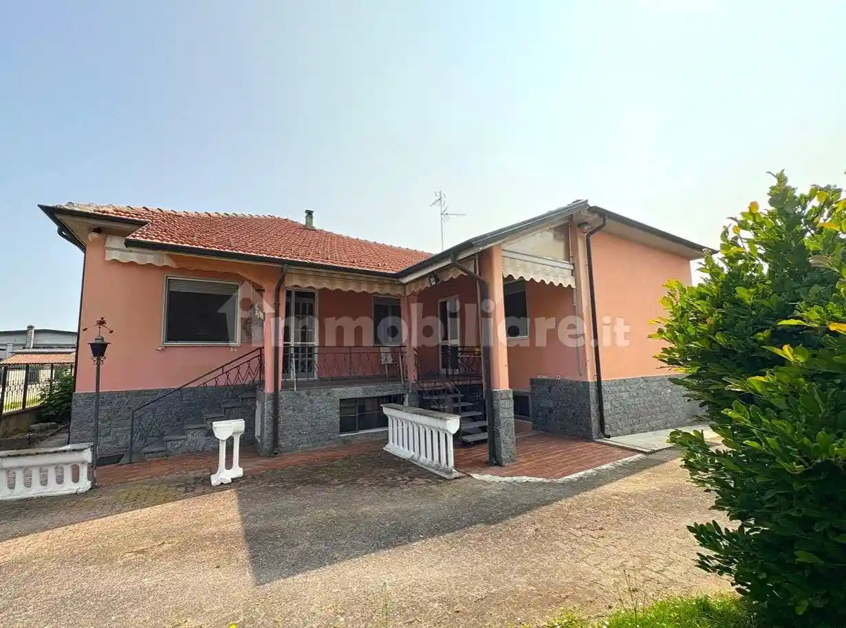 Villa in vendita a Tromello