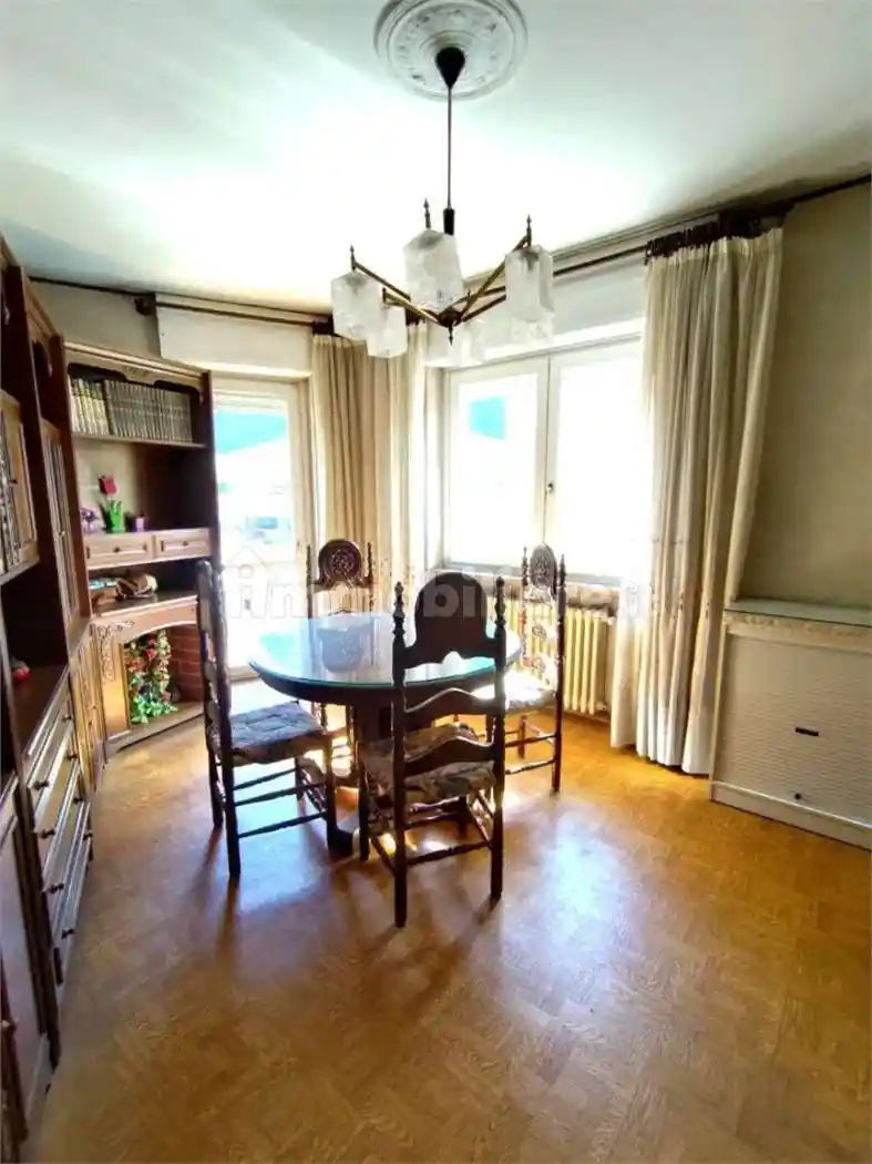 Appartamento in vendita a Verrès