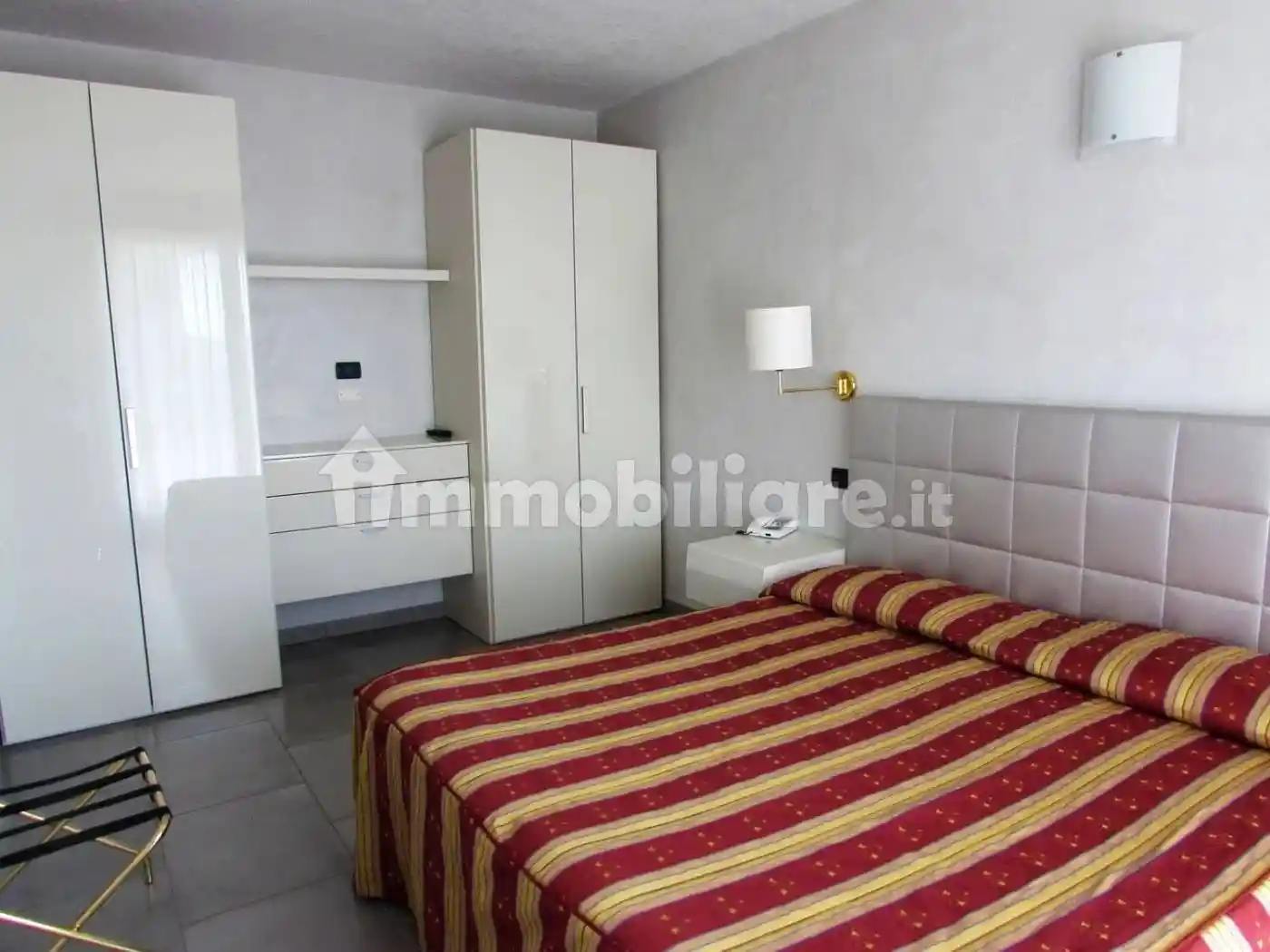 Bilocale via Francesco Agazzi, 9, Dosso del Corso - Chiesanuova, Mantova - foto 4