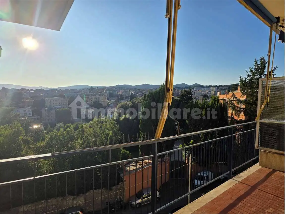 Appartamento in affitto a Genova