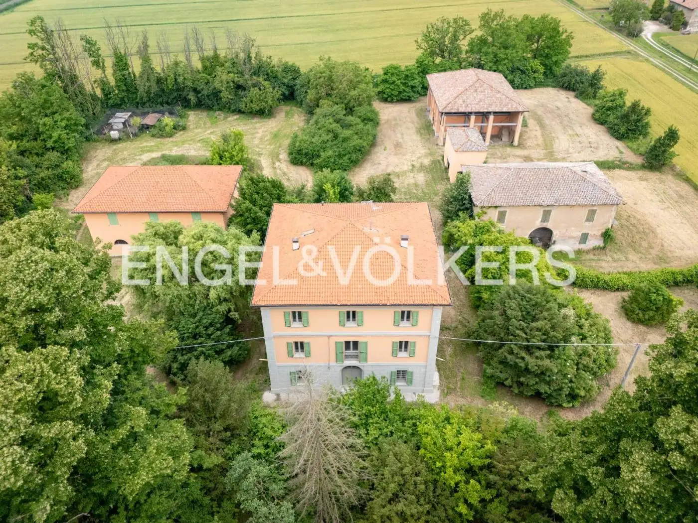 Villa in vendita a Terre del Reno