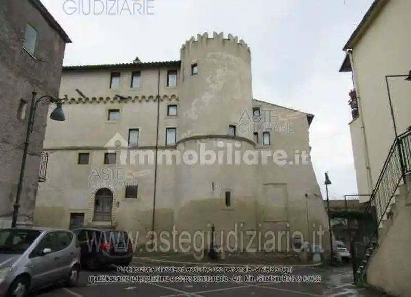 Palazzo - Edificio in vendita a Palombara Sabina