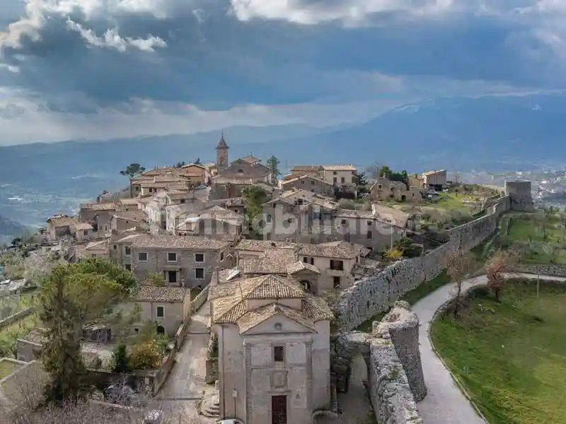 Casa indipendente in vendita a Arpino