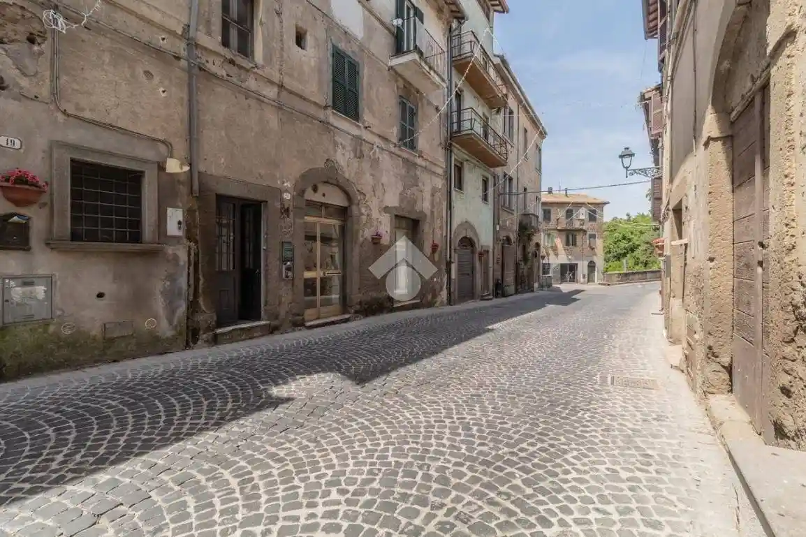 Appartamento in vendita a Bassano Romano