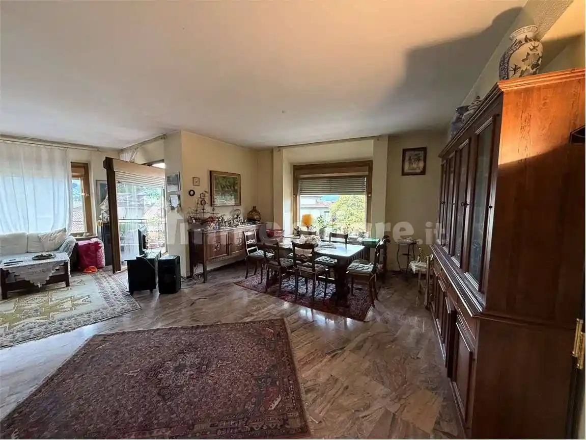 Appartamento in vendita a Stresa