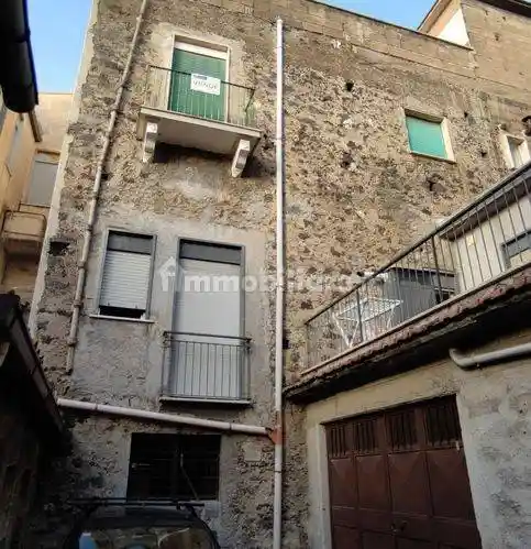 Appartamento in vendita a Bronte