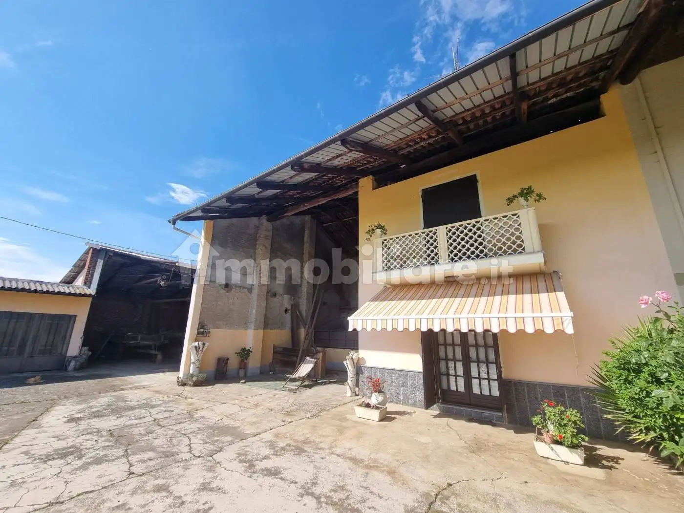 Casa indipendente in vendita a Bianzè