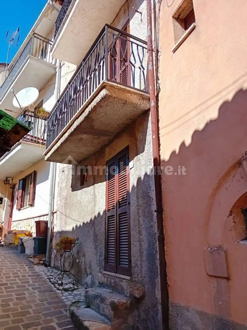 Casa indipendente in vendita a Castellafiume