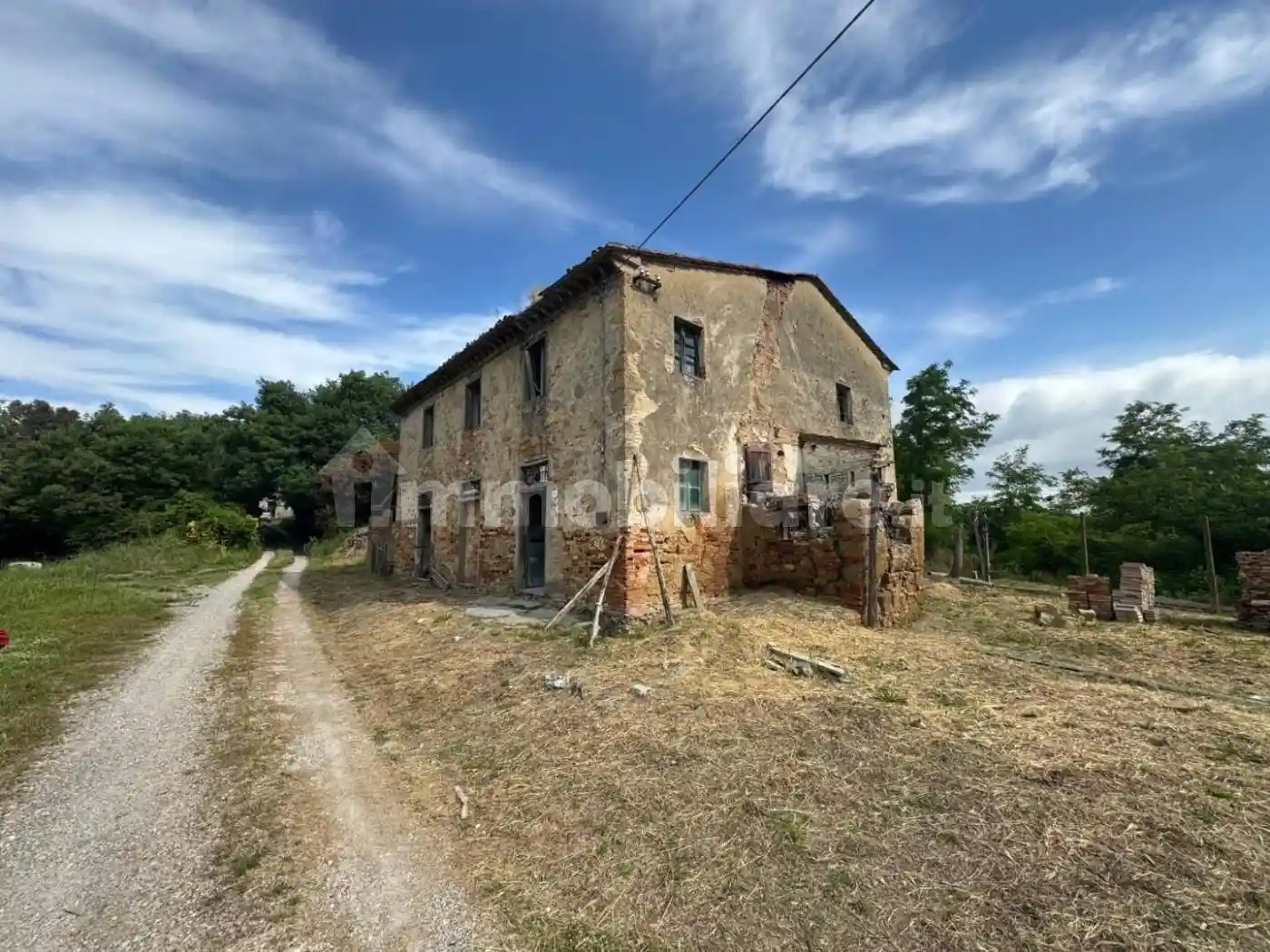 Rustico - Casale in vendita a Fauglia