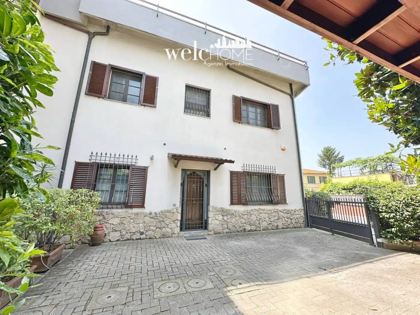 Casa indipendente in vendita a Campi Bisenzio