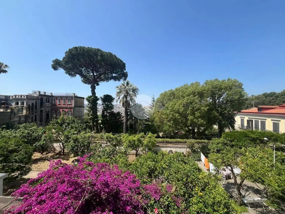 Appartamento in vendita a Napoli