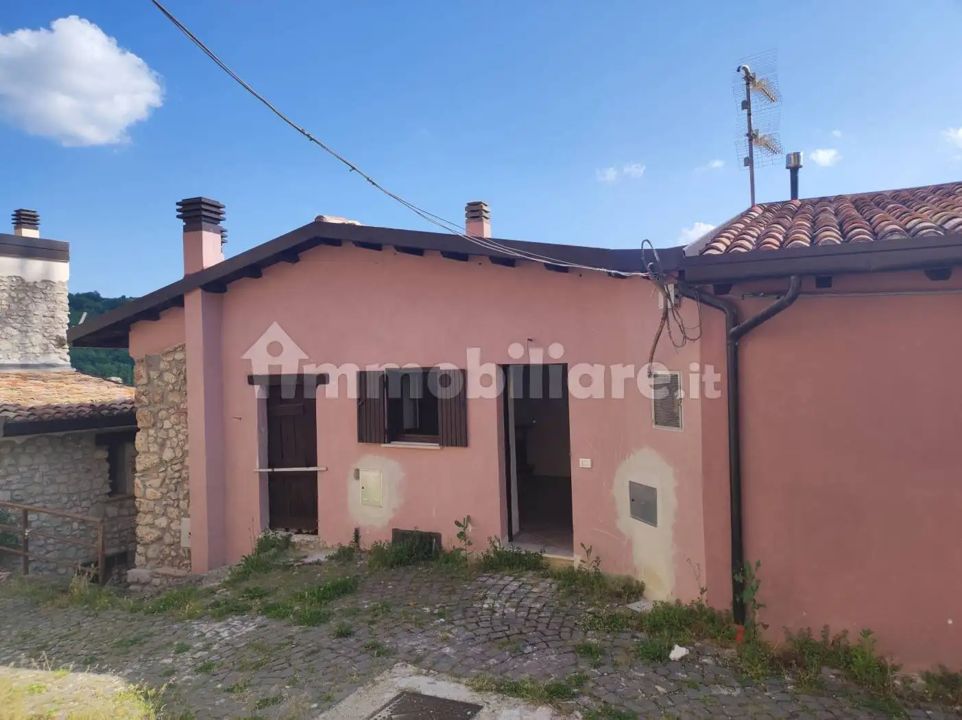 Casa indipendente in vendita a L'Aquila