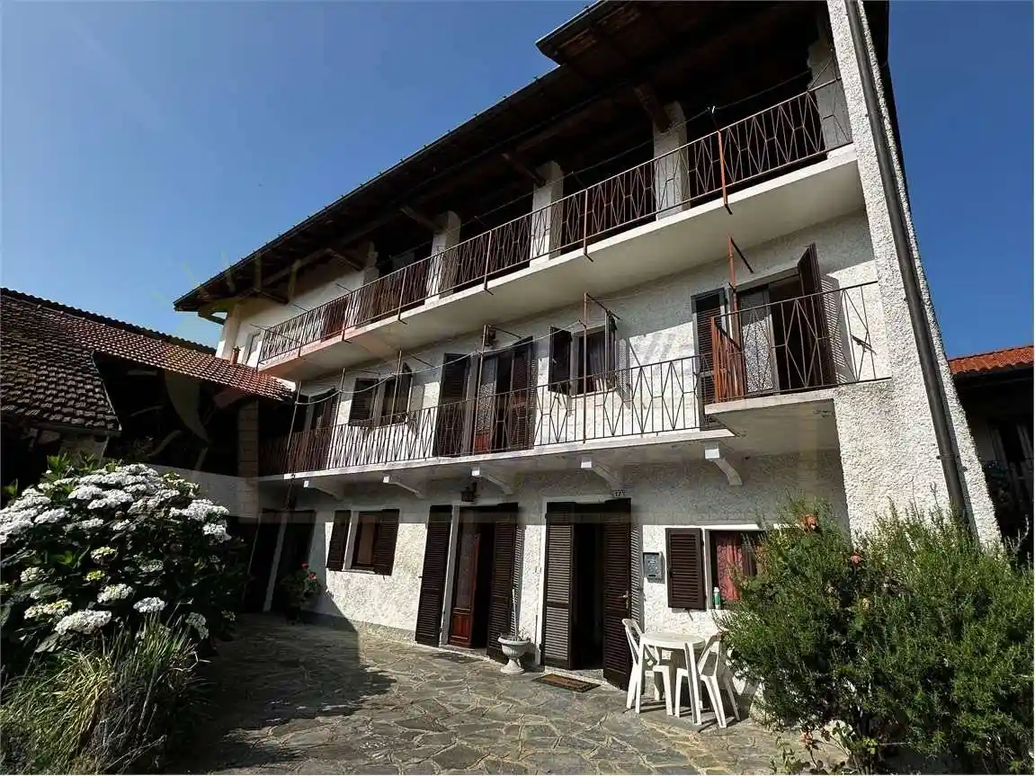 Rustico - Casale in vendita a Pombia