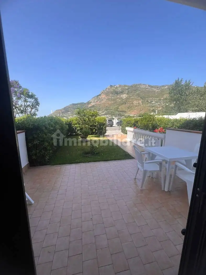 Appartamento in vendita a Forio