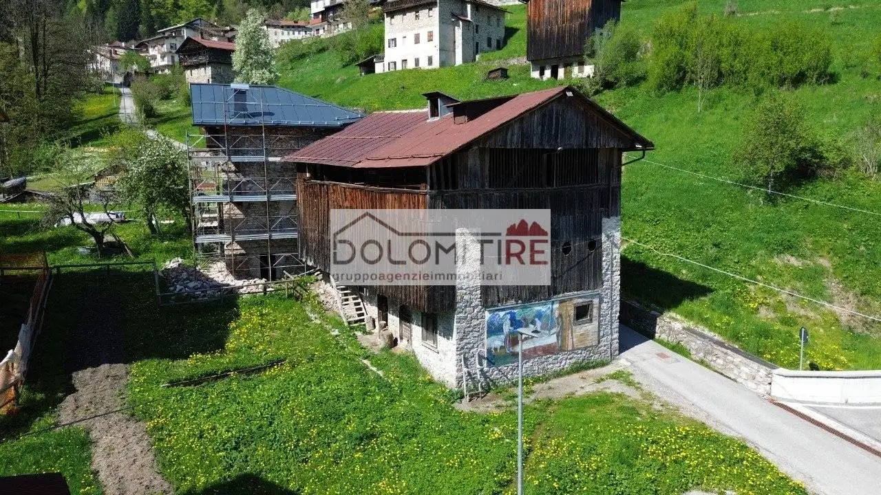 Palazzo - Edificio in vendita a Cibiana di Cadore