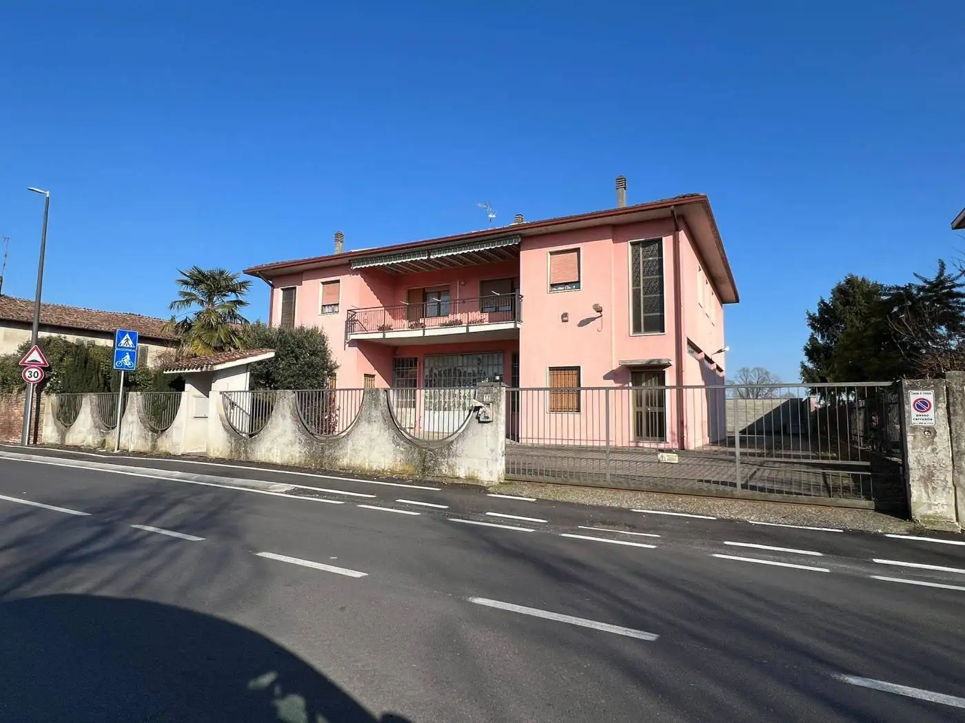 Villa in vendita a Cremona