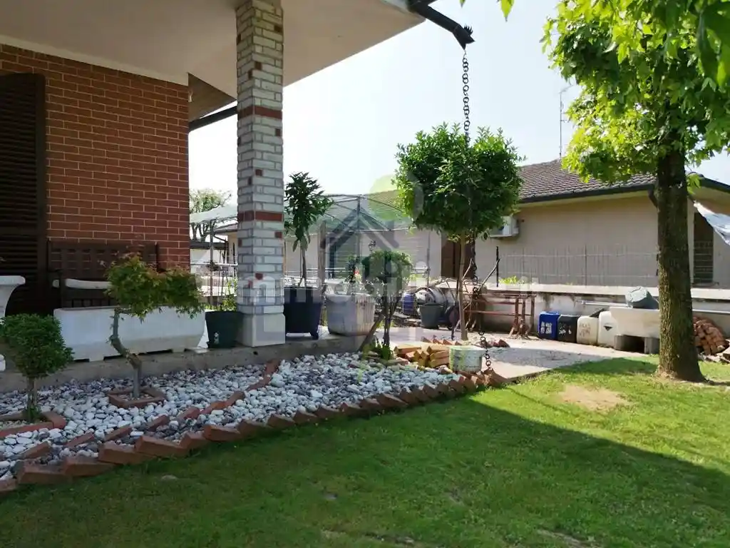 Villa unifamiliare via Donatori Del Sangue 22, Cignone, Corte de' Cortesi con Cignone - foto 5