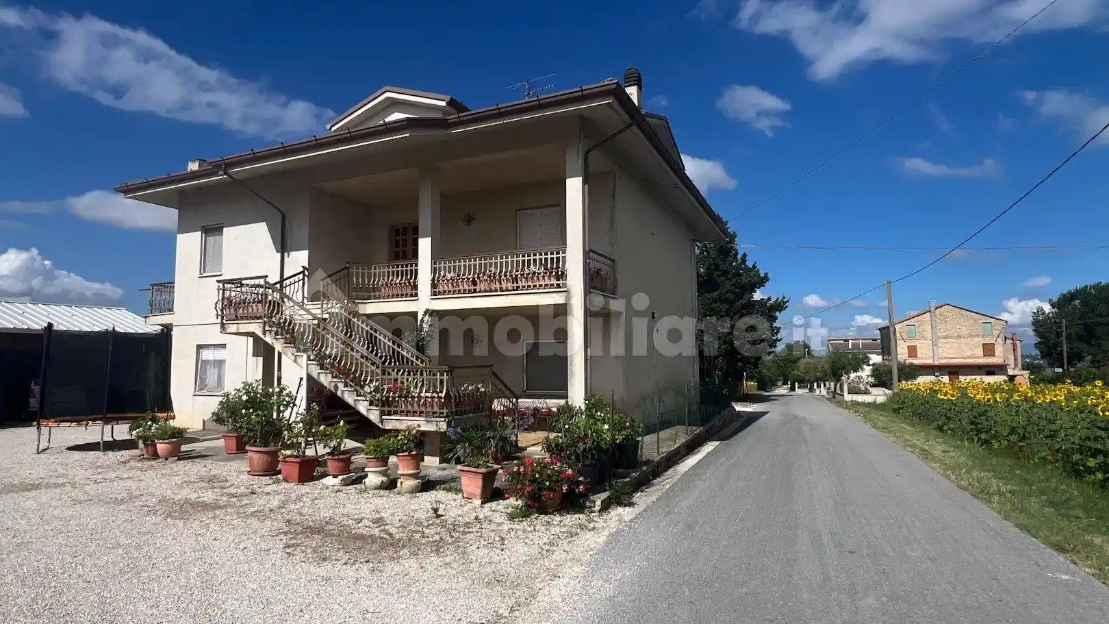 Villa in vendita a Montegiorgio