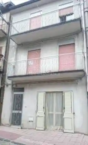 Casa indipendente in vendita a Floresta