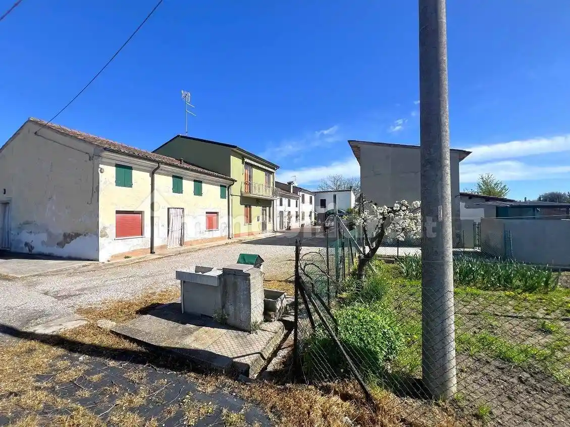 Terratetto unifamiliare via Alberia 31, Centro, Villimpenta - foto 2