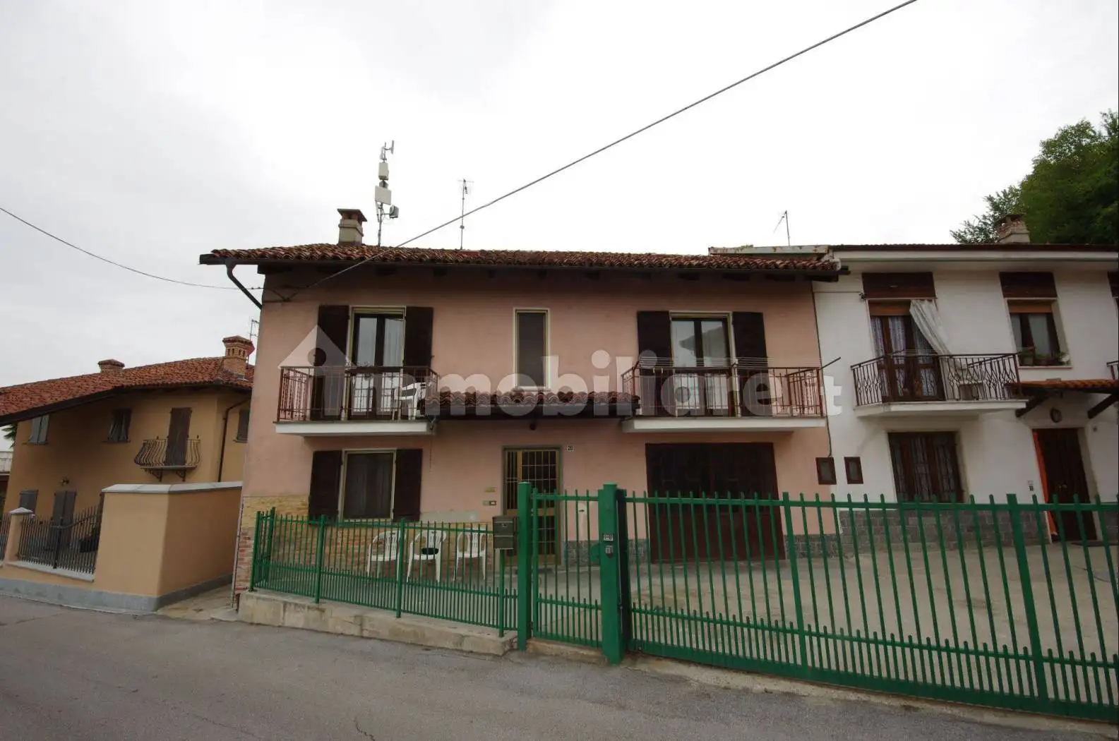 Casa indipendente in vendita a Santa Vittoria d'Alba