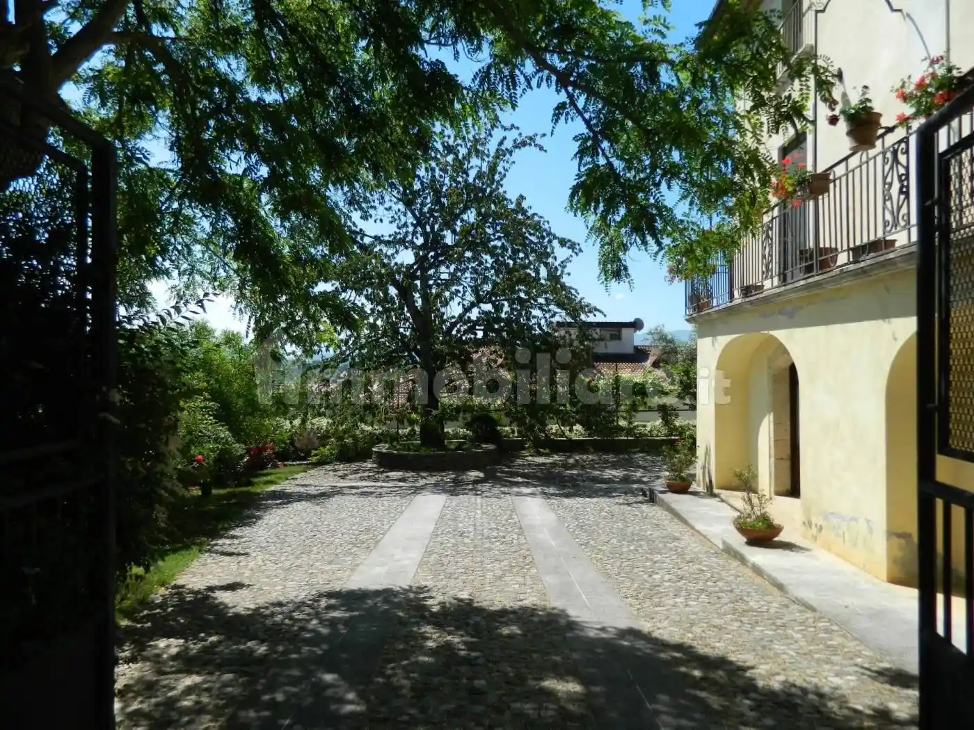 Villa unifamiliare, ottimo stato, 950 m², Marano Marchesato - foto 2