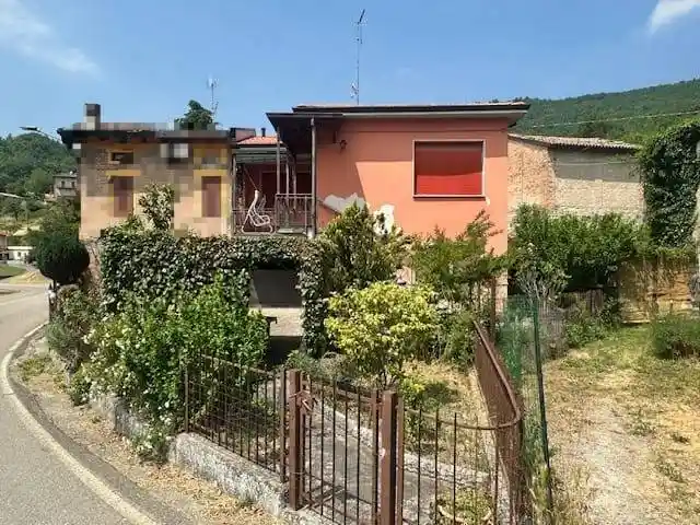 Villa in vendita a Calestano