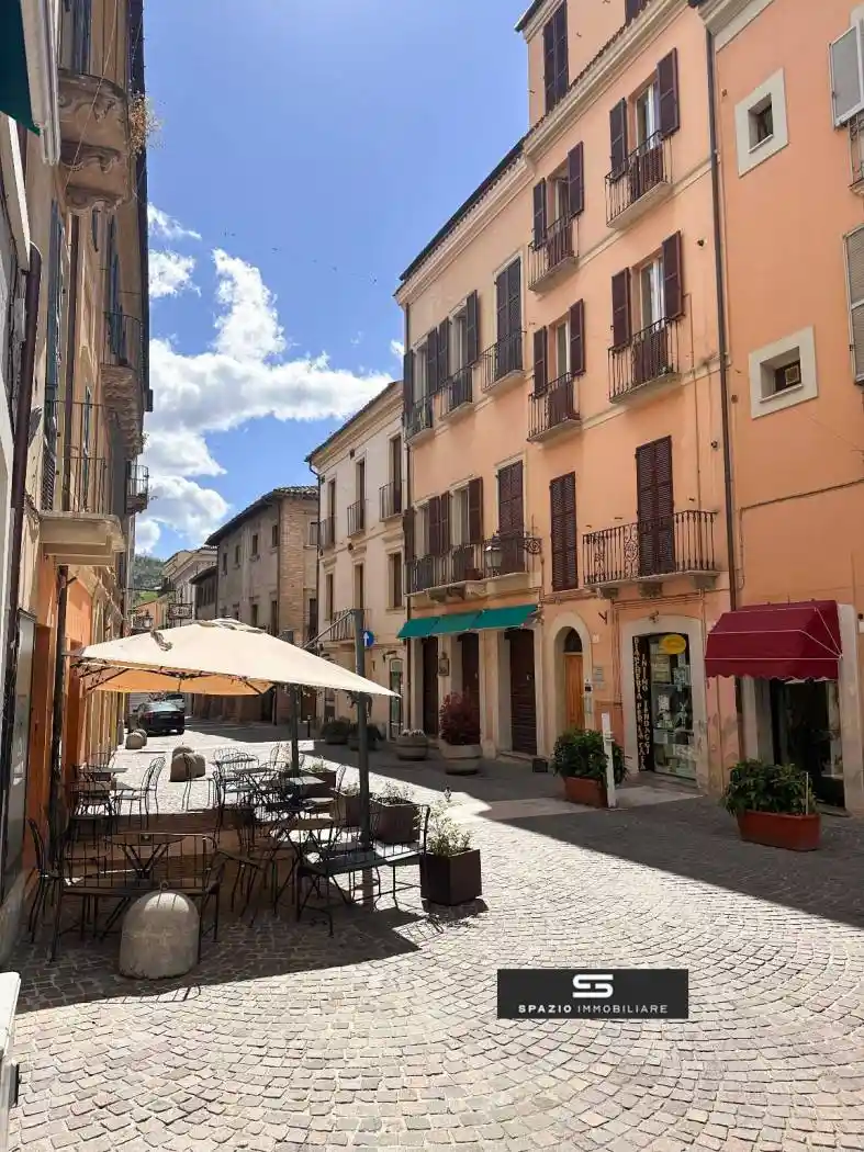 Trilocale via Vittorio Veneto 12, Centro, Teramo - foto 2