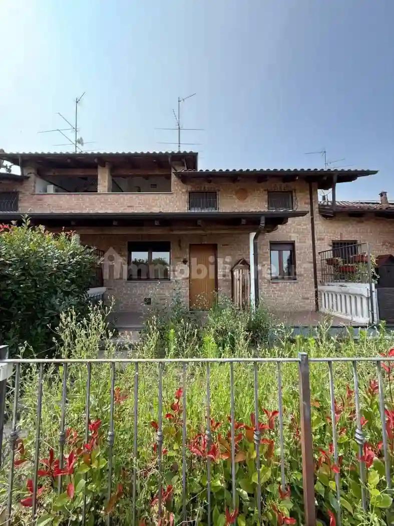 Villetta a schiera - foto 2