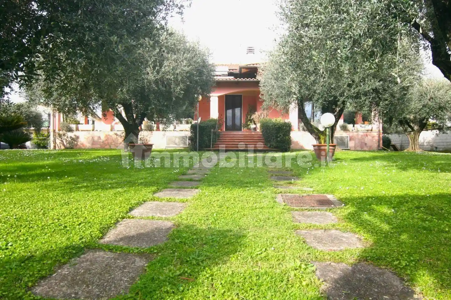 Villa in vendita a Carrara