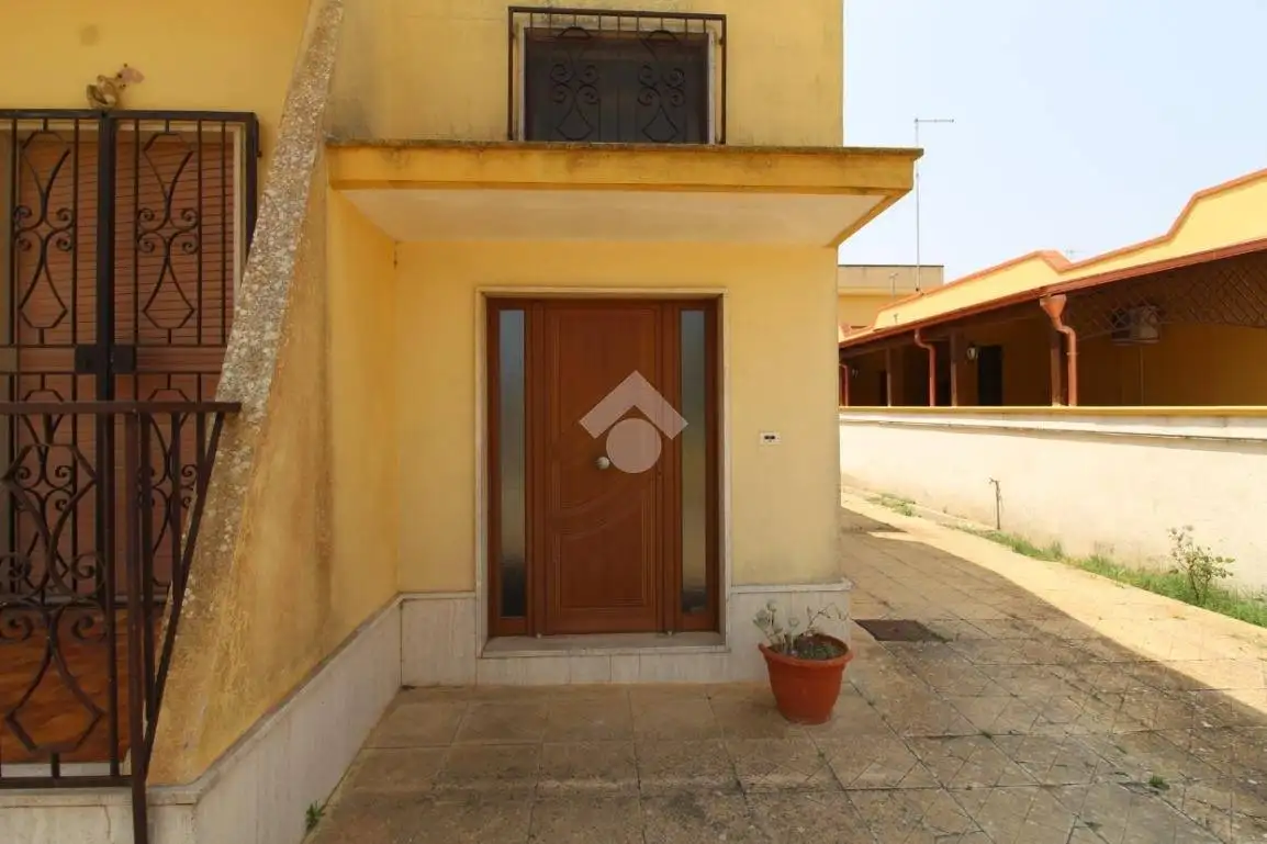 Villa in vendita a Brindisi