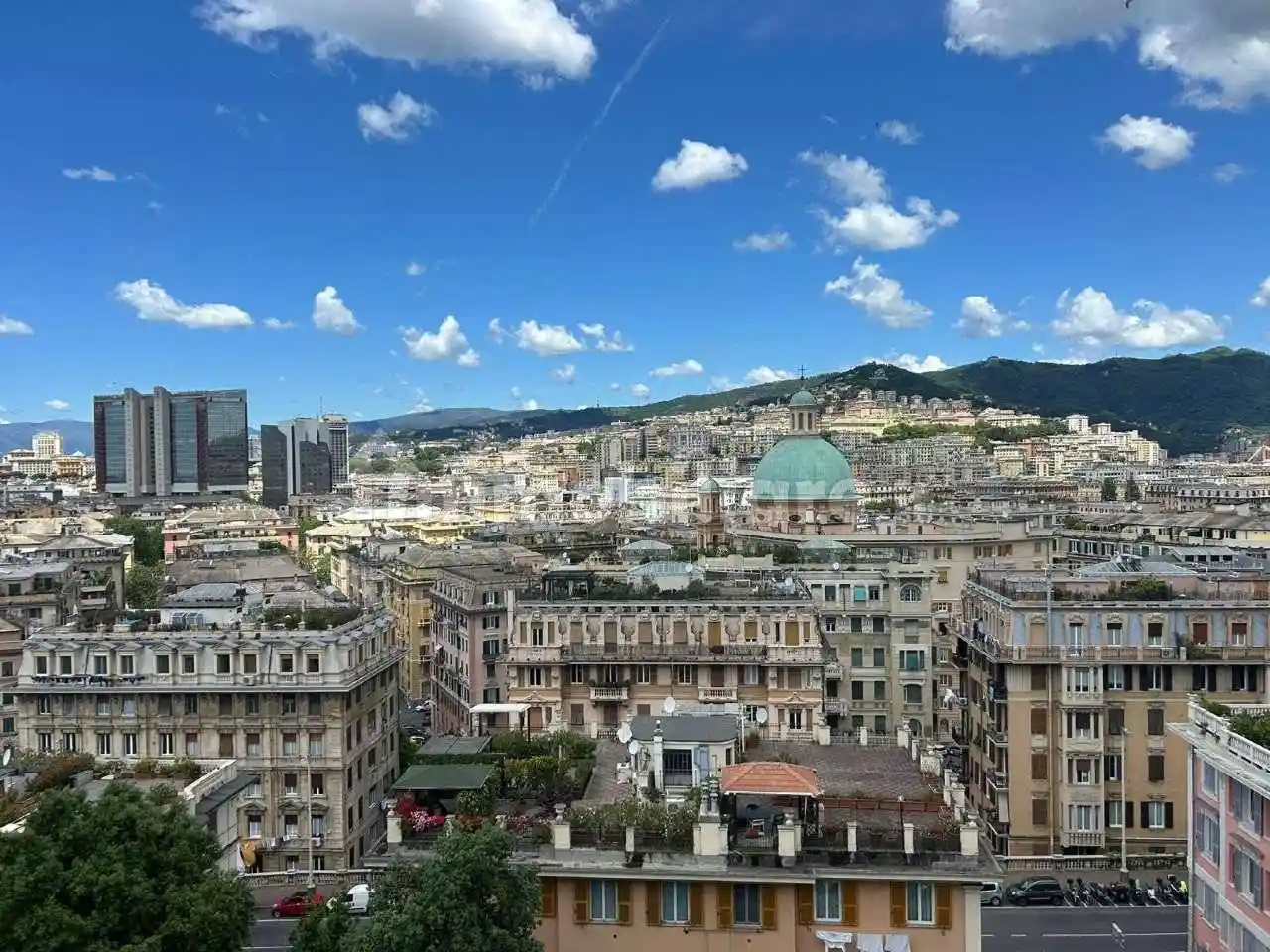 Appartamento in vendita a Genova