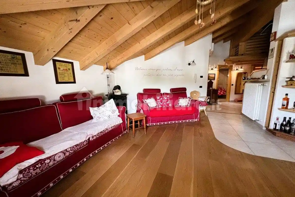 Mansarda piazza Municipio, Castello Di Fiemme, Castello-Molina di Fiemme - foto 2