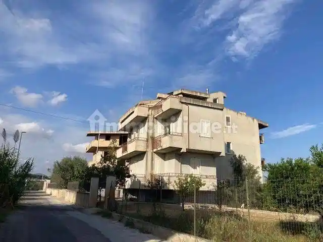 Palazzo - Edificio in vendita a Ardore