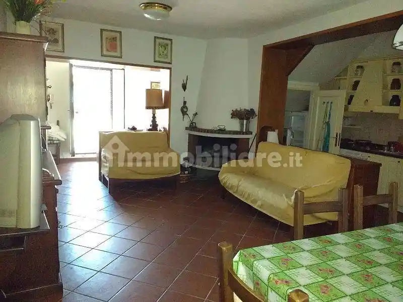 Villa unifamiliare via Roma, 102, Centro, Tagliacozzo - foto 3